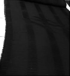 Шифон-плисе чёрный крупный