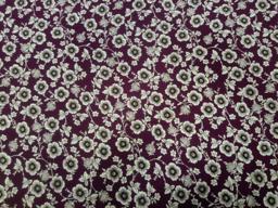 Штапель цветы на тёмном бордо