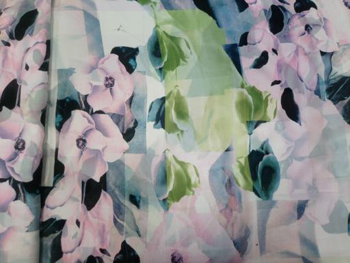 Шифон "Розовые цветы"