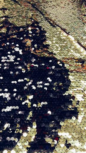 Пайетка двусторонняя светло-золотая/чёрная