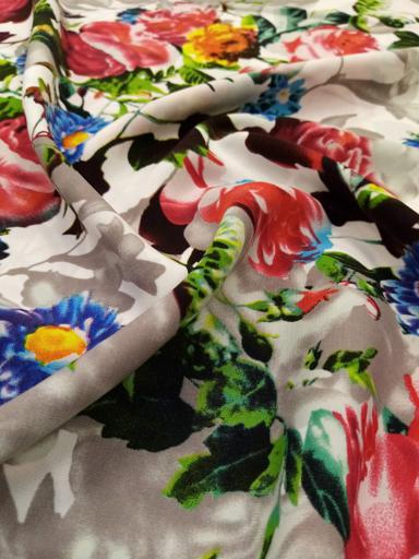 Лоренция Пионы Красный