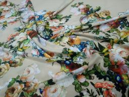 Шифон букеты на пудрово-бежевом