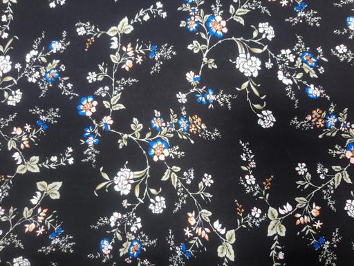 Штапель цветы на чёрном