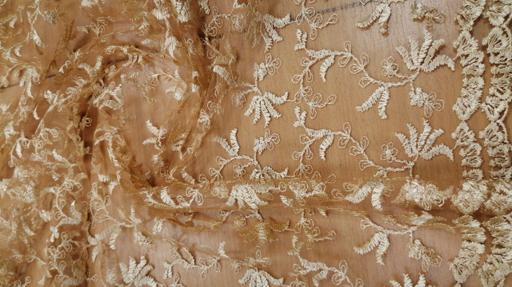 Гипюр Индонезия золотой песок L