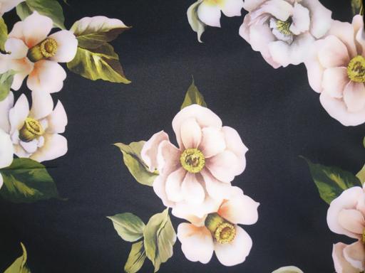 Барби  цветы на черном